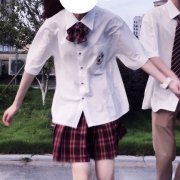 干净学生制服部位一人一