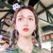 微信优质情侣男女一人一半头像图片