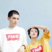 微信真人高冷头像情侣高清图片