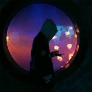 一男一女紫色荧光情侣头像图片