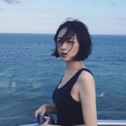 微信短发女生侧脸头像唯美图片