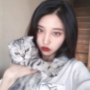 时尚新潮抱猫女头高清图片