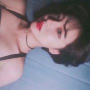 唯美意境潮牌头像女生图片