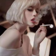 微信女生超酷的网图头像