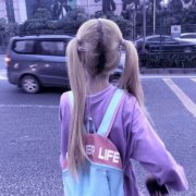 可爱双马尾软妹背影女头