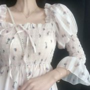 微信穿裙子的部位女头