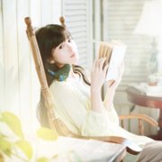 看书头像女生清新意境图片