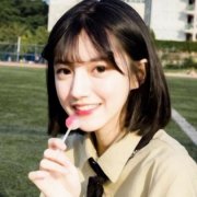 甜美短发微信头像女生图片