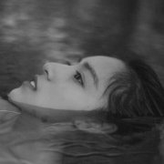 微信女生伤感头像黑白图片