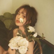 微信唯美美女头像短发图片