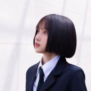 短发qq头像女生简单图片