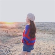 微信背影头像戴帽子唯美图片