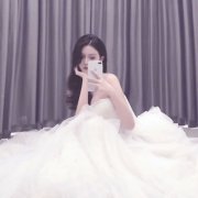 微信头像女生高冷范真人图片