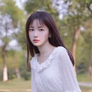 微信干净小清新时尚女头像图片