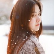 下雪天意境女生头像唯美图片