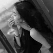 微信黑白女生头像伤感高冷图片