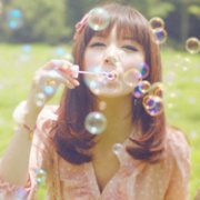 女生吹泡泡头像唯美意境图片