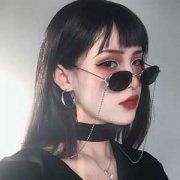 微信真人女生头像超拽霸气高冷范图片