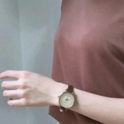 qq头像女生部位手控戴手表图片