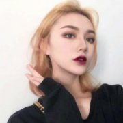 女生微信头像成熟高冷真人图片