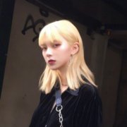 真人超酷女生微信头像图片