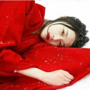 微信高清真人红衣伤感古风头像女图片
