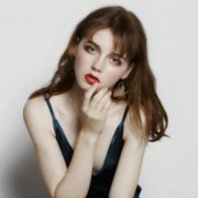 气质混血美女头像图片