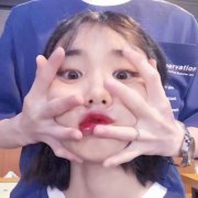 真人个性搞怪女神经头像图片