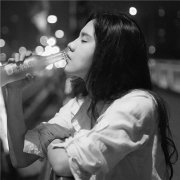 微信头像女生黑白伤感颓废图片