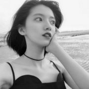 微信女头黑白伤感失落图片