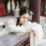 qq头像女生唯美古风高清图片