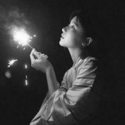 微信高冷女头黑白图片