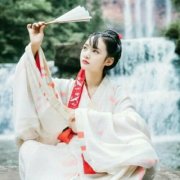 真人微信头像女生古风唯美图片