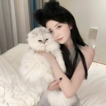 女生抱猫咪的头像图片,漂