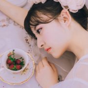 微信唯美清新美女头像图片