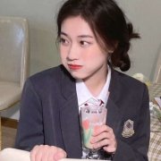 2025流行的微信头像女生高清图片
