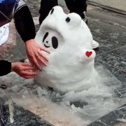 冬奥会冰敦敦雪人可爱情