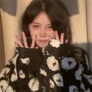 2025最火微信女生个性头像
