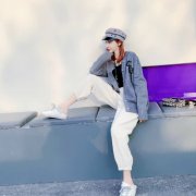 微信头像女全身照图片32张