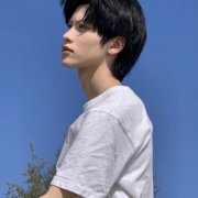 2025头像男生帅气潮流
