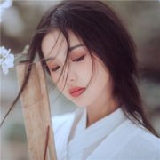 2025年最火的头像女生真人