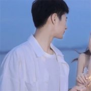 2025最火情侣头像真人