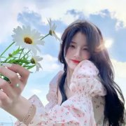 超赞的真人女生2025年头像图片