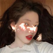 2025最新款微信头像女，突破尘埃