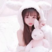 2025年女生潮流头像图片