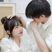 2025真人情侣头像最新版图片