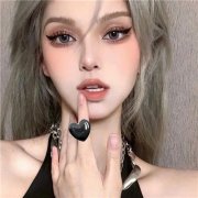 一眼就心动惊艳的女生头像图片40张