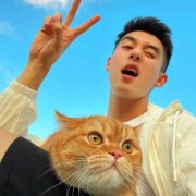 2025年最吸睛的男生头像，让你成为焦点！